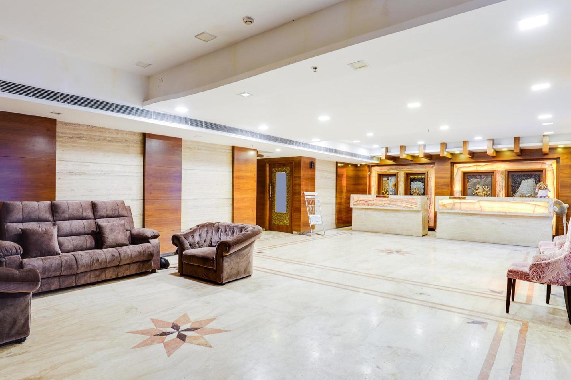 Super Townhouse Oak Alandur Near Chennai Airport Formerly Vijay Park Bagian luar foto