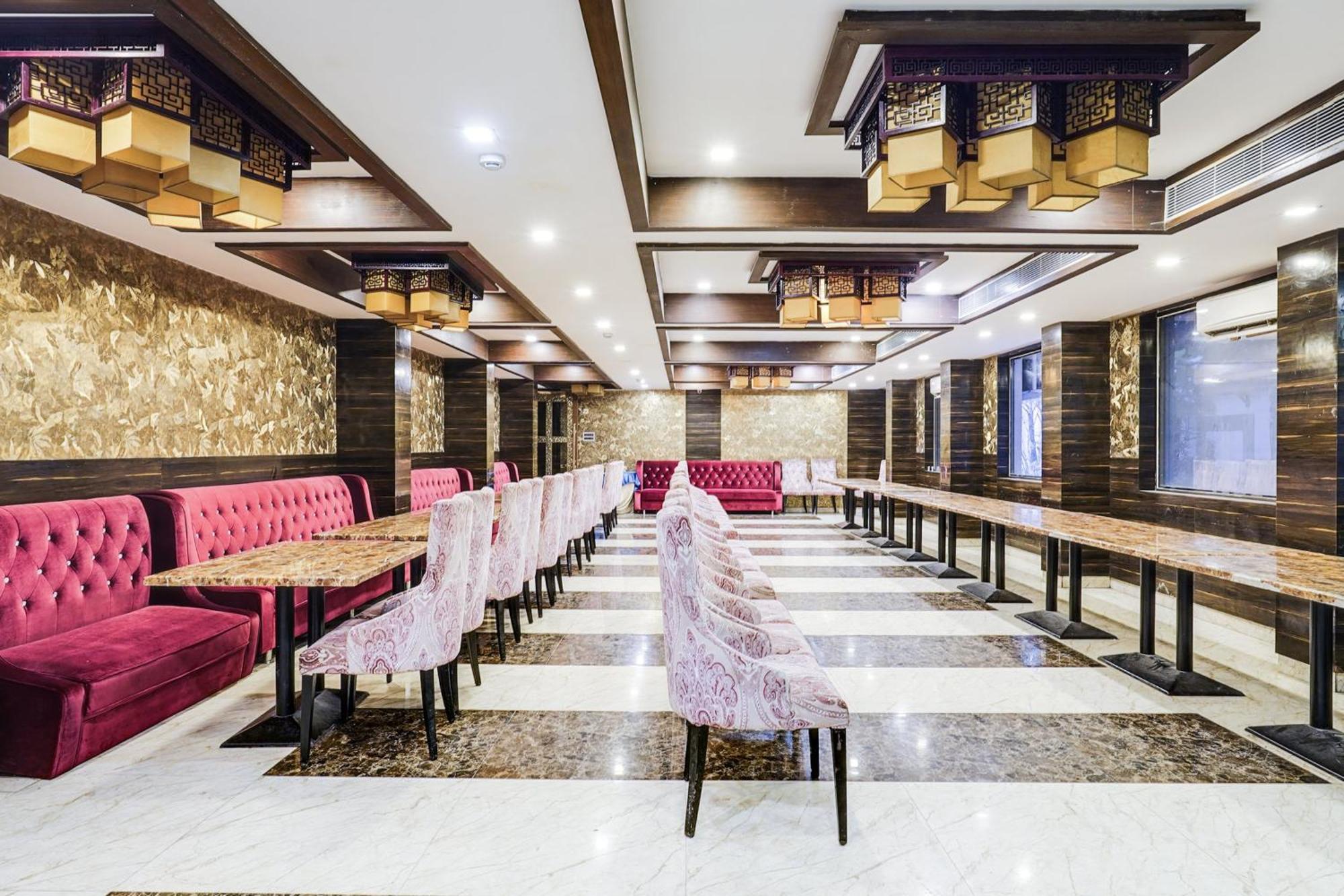Super Townhouse Oak Alandur Near Chennai Airport Formerly Vijay Park Bagian luar foto